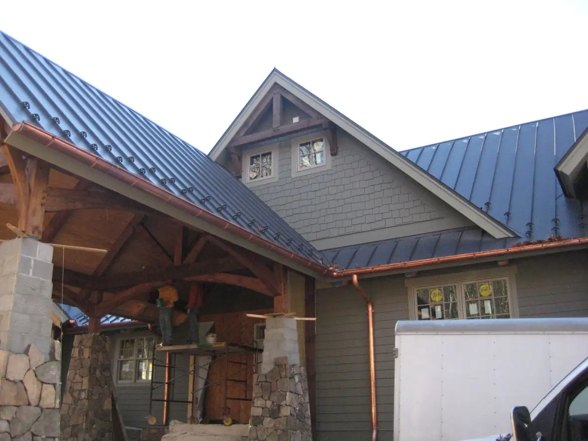 Craftsman Roofing team delivering quality roofing work in Sunshine Acres